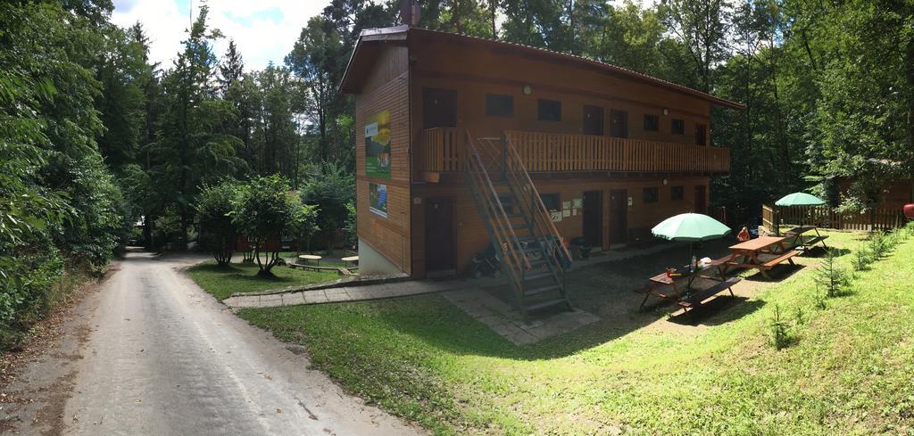 Lesni Penzion Vranov Vranov nad Dyji Exterior photo