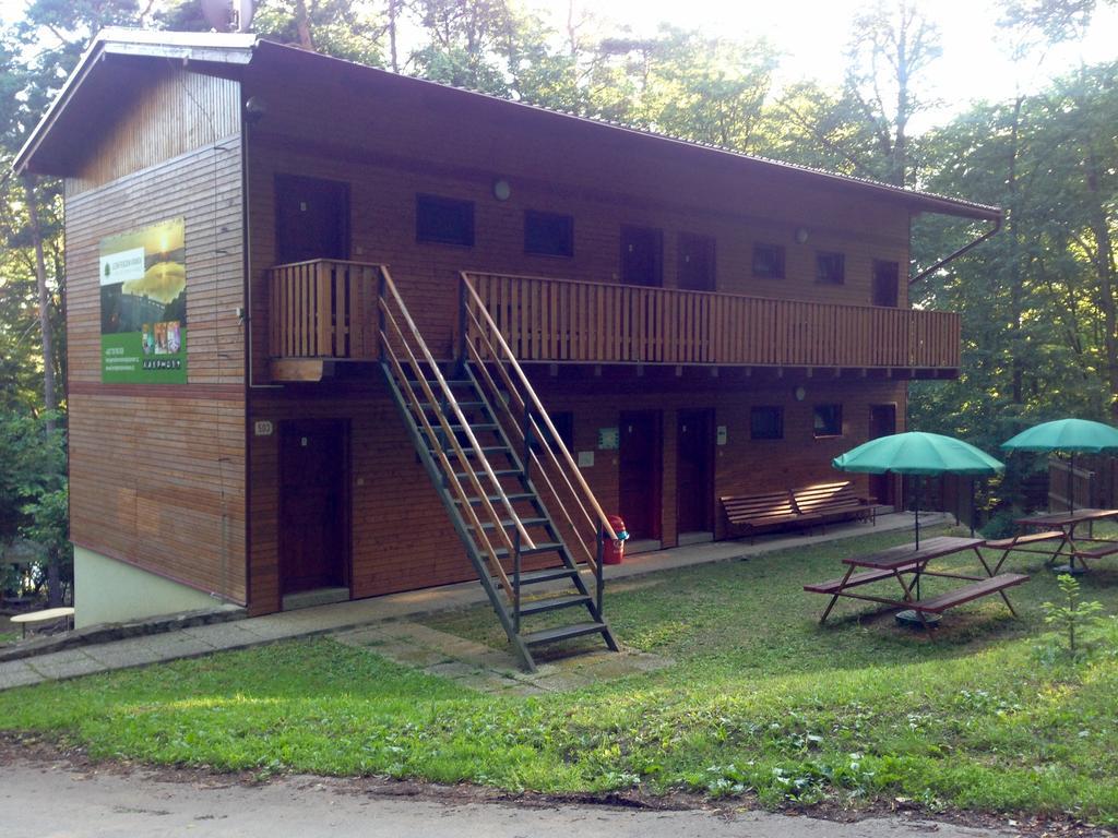 Lesni Penzion Vranov Vranov nad Dyji Exterior photo